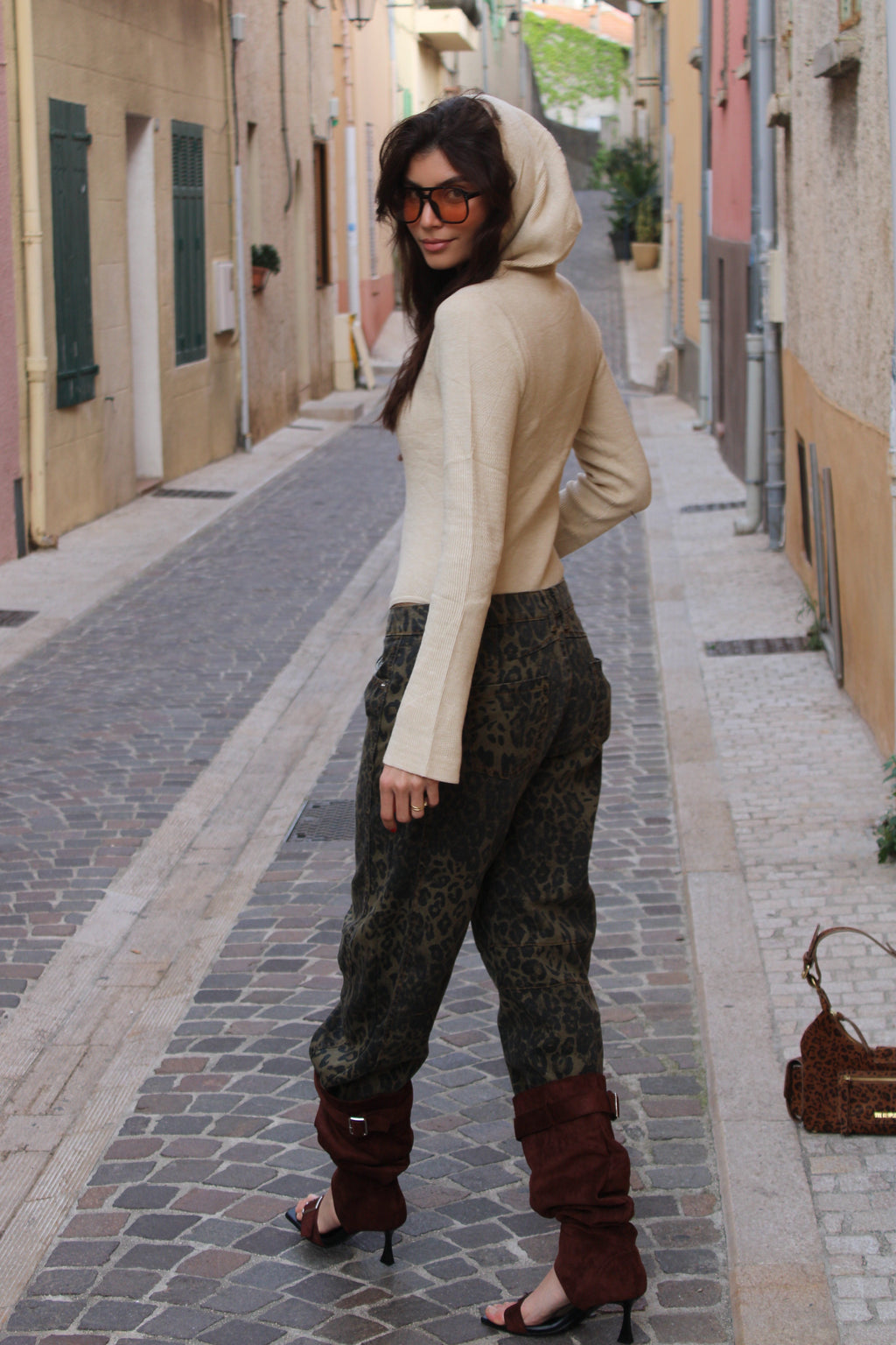 Body à capuche en tricot