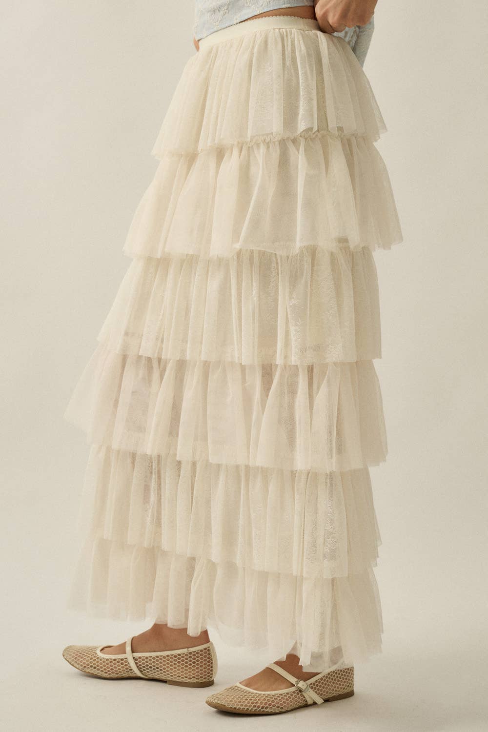Jupe longue en dentelle florale et tulle